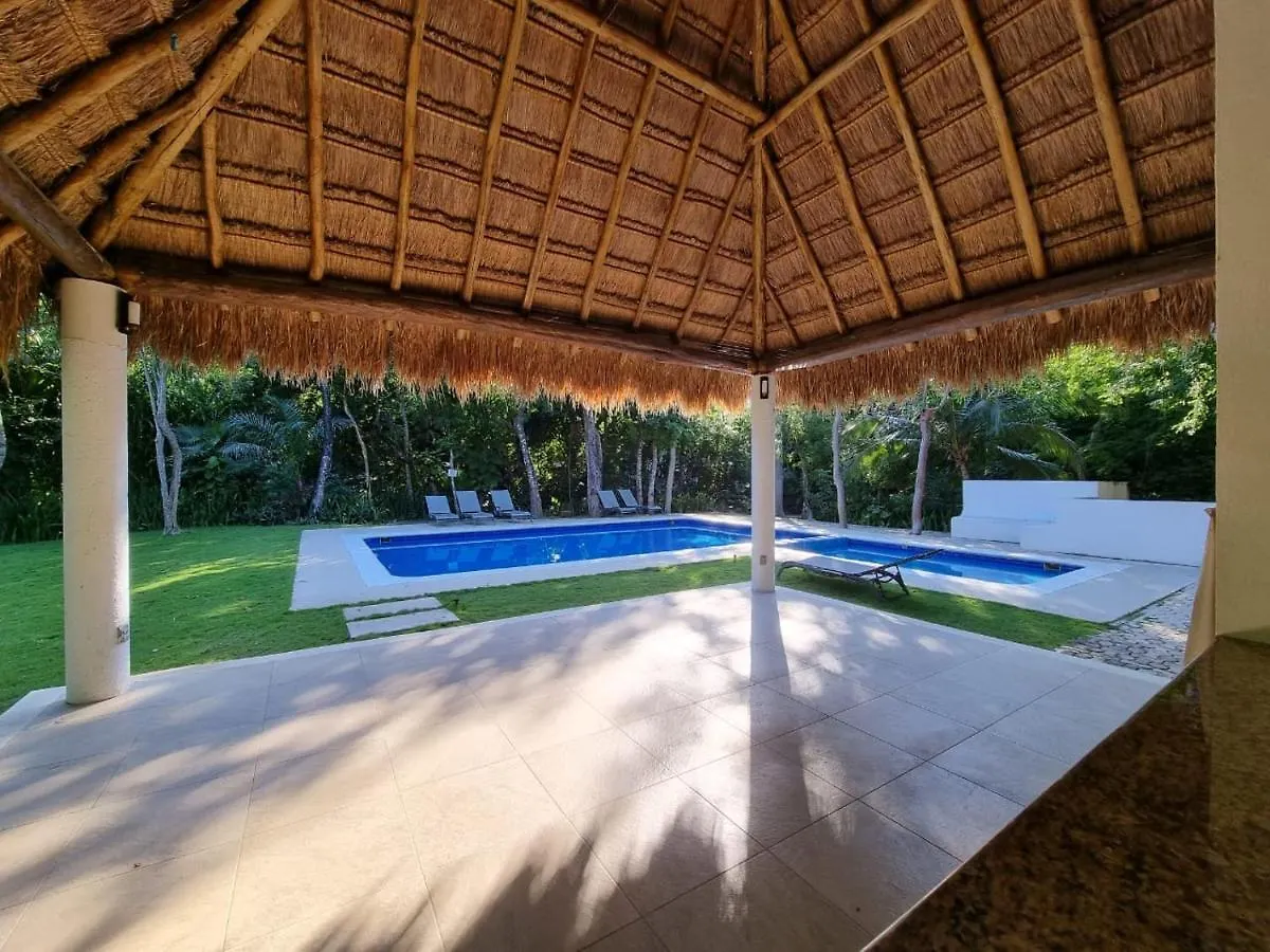Beautiful House In Playacar 4 Bedrooms With Ac بلايا ديل كارمن بيت للعطل